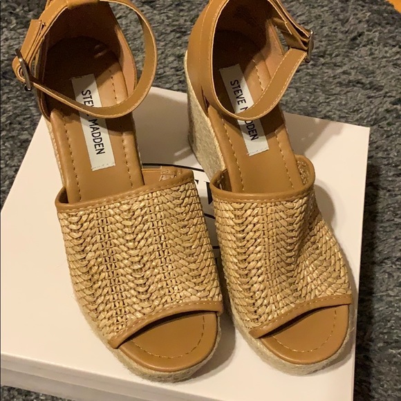 Steve Madden Lorant wedges - Picture 3 of 7